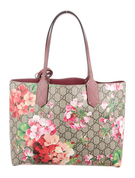 gucci bloom tote bags|gucci tote bag dimension.